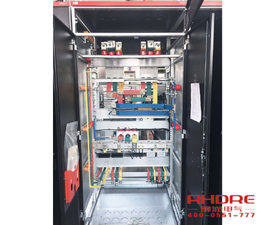 匠人匠心的得潤在認真做好每一臺開關(guān)柜