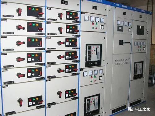 開關(guān)柜 出汗 怎么辦 別擔(dān)心,老師傅告訴你怎么解決